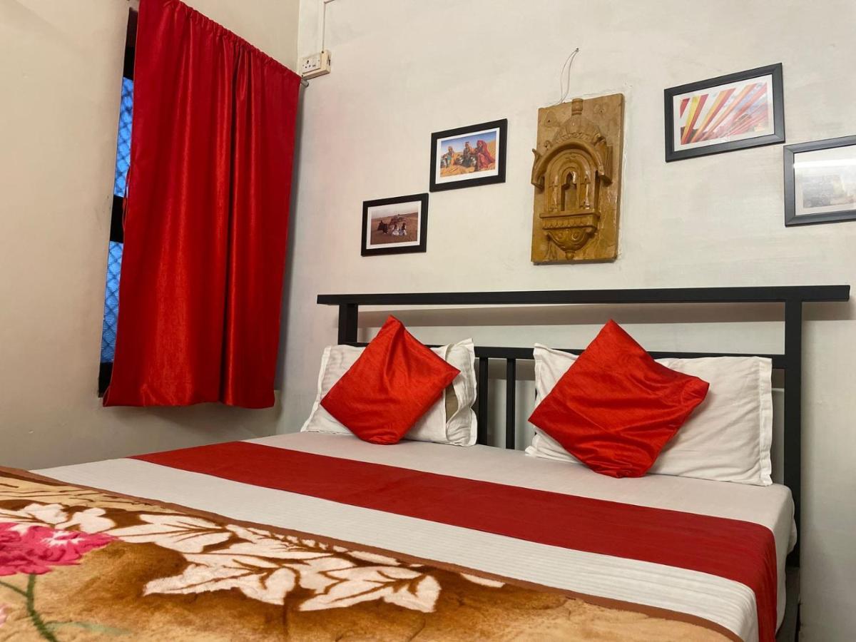 Hotel Dilbar Safari Джайсалмер Екстериор снимка